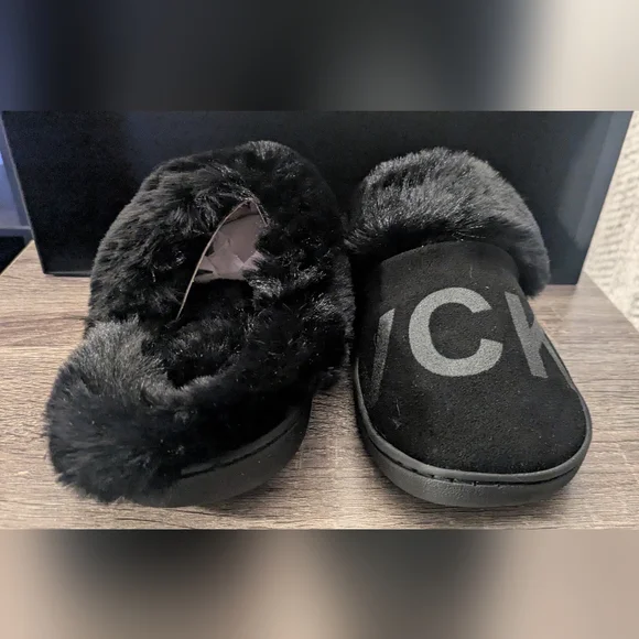 BLVCK PARIS Black Fluffy Slippers - Picture 4 of 7